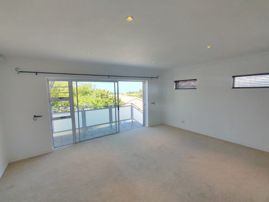 3 Bedroom Property for Sale in Lovemore Heights Estate Eastern Cape